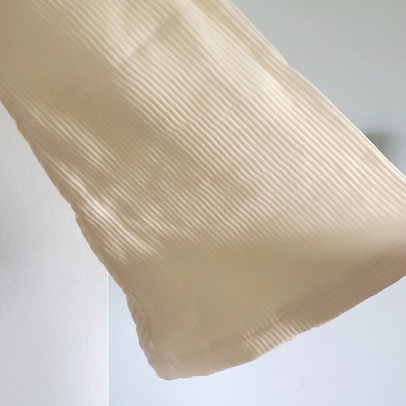 NWT REVOLVE x Callahan Knitwear Vera Bohemian Style Top in cream/ ivory - Picture 8 of 9